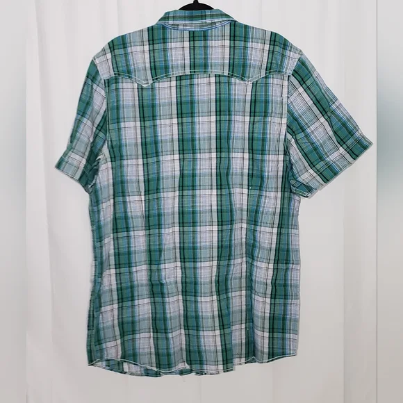 Men's XXL plaid Button up. - Picture 3 of 13